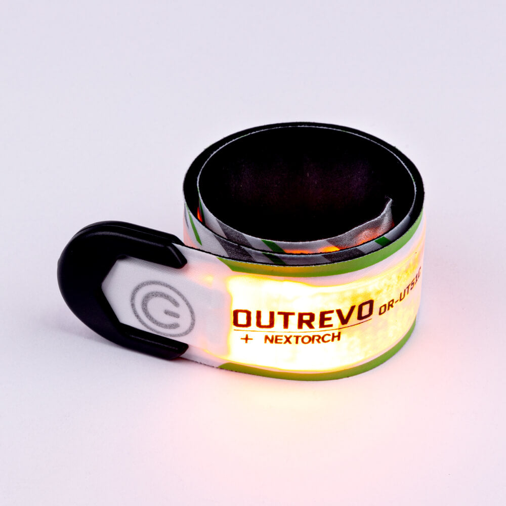 タクティカルライト - 小型・軽量、明るさサーチライト級 – OUTREVO